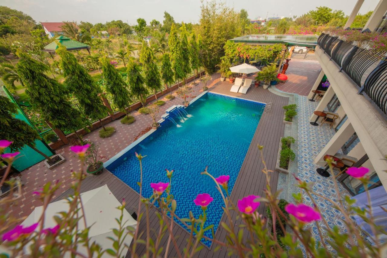 Khu Nghi Duong Huong Sen - Binh My, Cu Chi Hotel Ho Chi Minh City Bagian luar foto