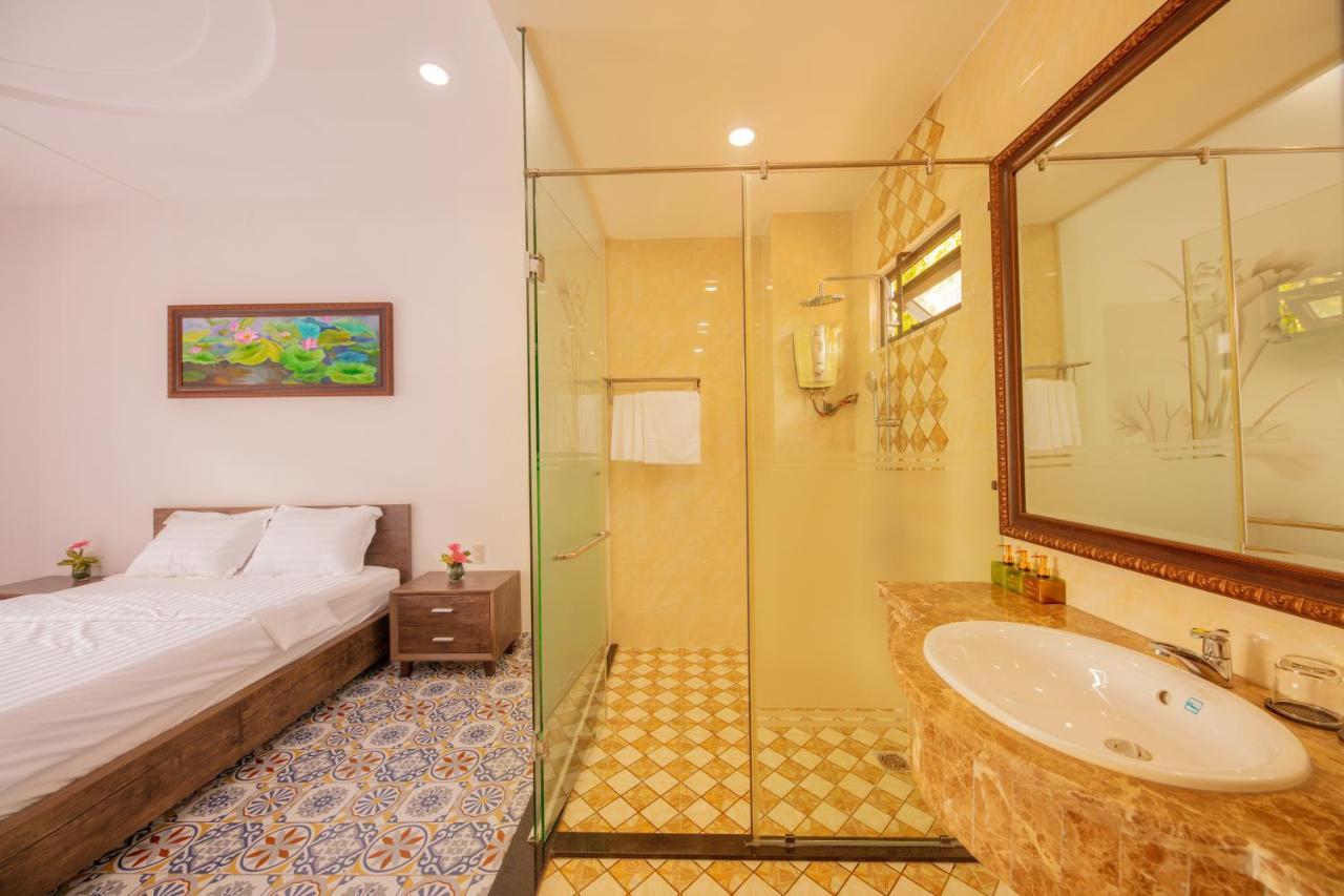 Khu Nghi Duong Huong Sen - Binh My, Cu Chi Hotel Ho Chi Minh City Bagian luar foto