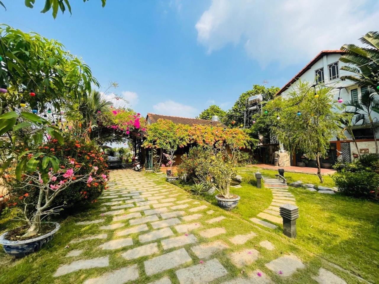 Khu Nghi Duong Huong Sen - Binh My, Cu Chi Hotel Ho Chi Minh City Bagian luar foto